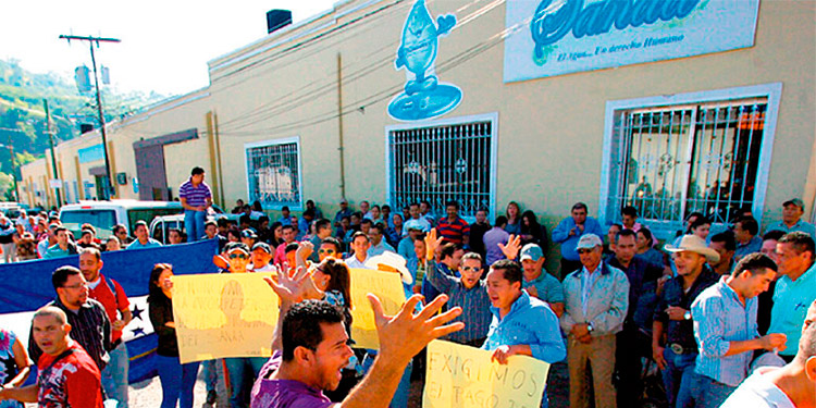 Sindicalistas del SANAA denuncian el no pago de prestaciones completas