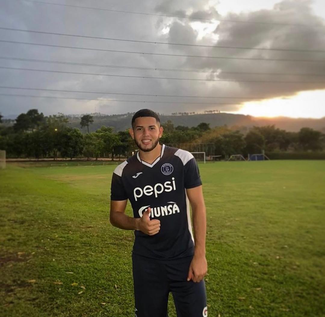 Josué Villafranca se une al Motagua