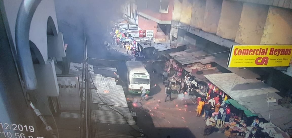 Bodega con pólvora provocó voraz incendio en mercado de Comayagüela
