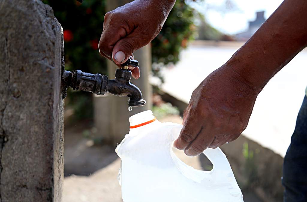 Capitalinos sufren un verdadero viacrucis por falta de agua y esto va por más