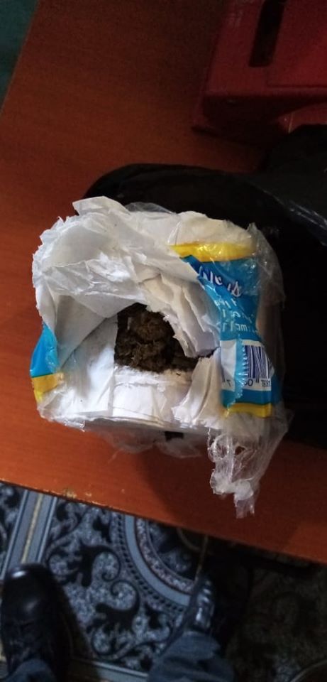 Por intentar introducir marihuana envuelta en rollos de papel higiénico, detienen a mujer