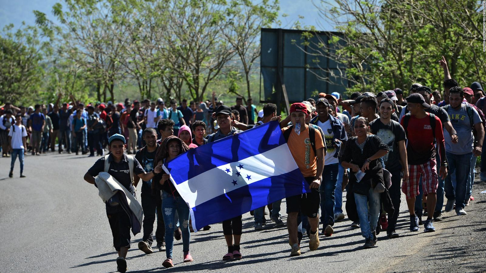 Caravana de emigrantes es promovida por políticos sin escrúpulos y el crimen organizado, según Cancillería