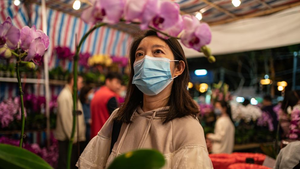 Confirman dos casos del coronavirus, los primeros en Europa