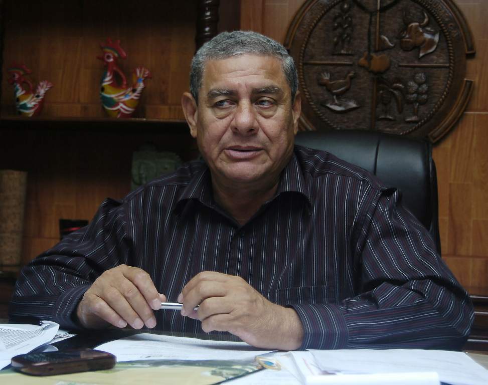 Crivelli "Durante los 14 años que tengo de ser alcalde, he demostrado mi honradez"