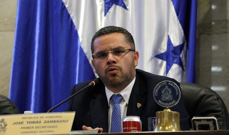 David Chávez sustituye a Mario Pérez como jefe de la bancada nacionalista