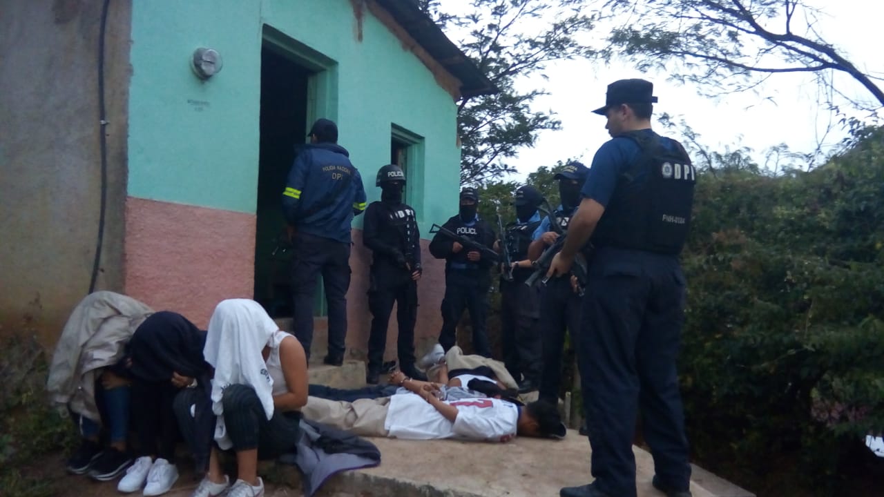 Detenidos los pandilleros el Fugitivo, Bichin, Andy y el Desconocido en El Carrizal