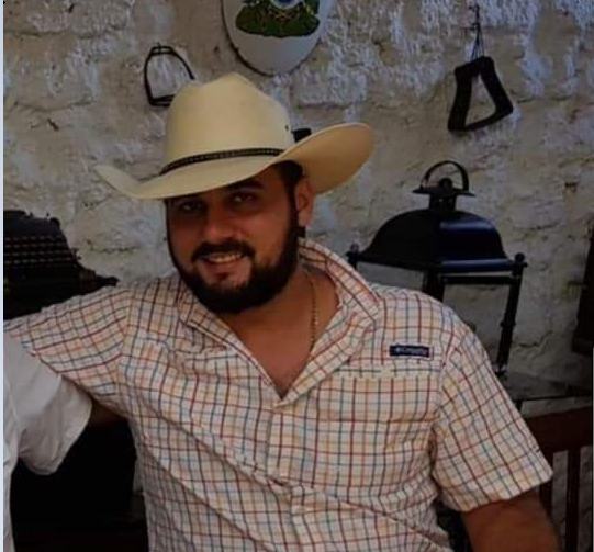 Se entrega a la justicia por el asesinato de dos personas, el hijo de Leopoldo Durán