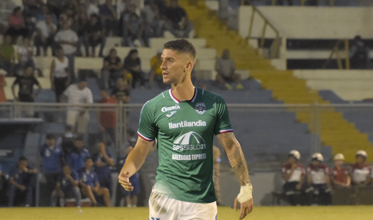 Espíndola sobre su llegada al Saprissa: Las negociaciones están tomando un rumbo lento