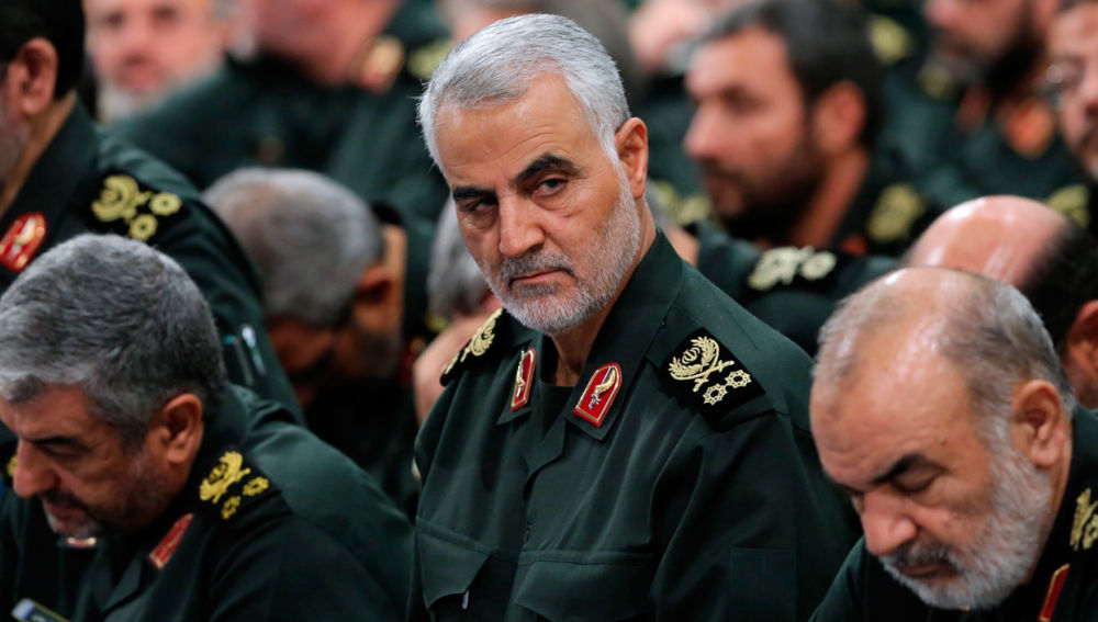 ¿Qué significa la "bandera roja" izada en Irán, luego de la muerte de Qasem Soleimani?, será el final