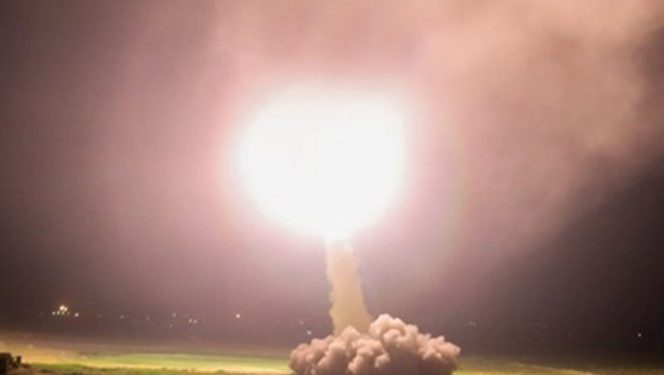 Irán dispara misiles contra bases en Iraq con militares estadounidenses