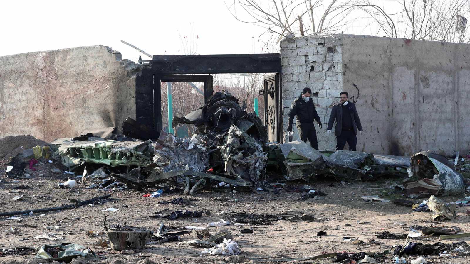 Mueren 176 pasajeros de un avión de Ucrania que se estrelló en Irán