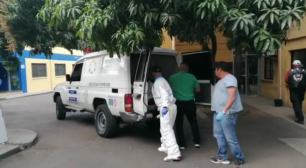 Esta es la nota que llevaba el hombre que fue abatido en la Dirección de Vialidad en Tegucigalpa