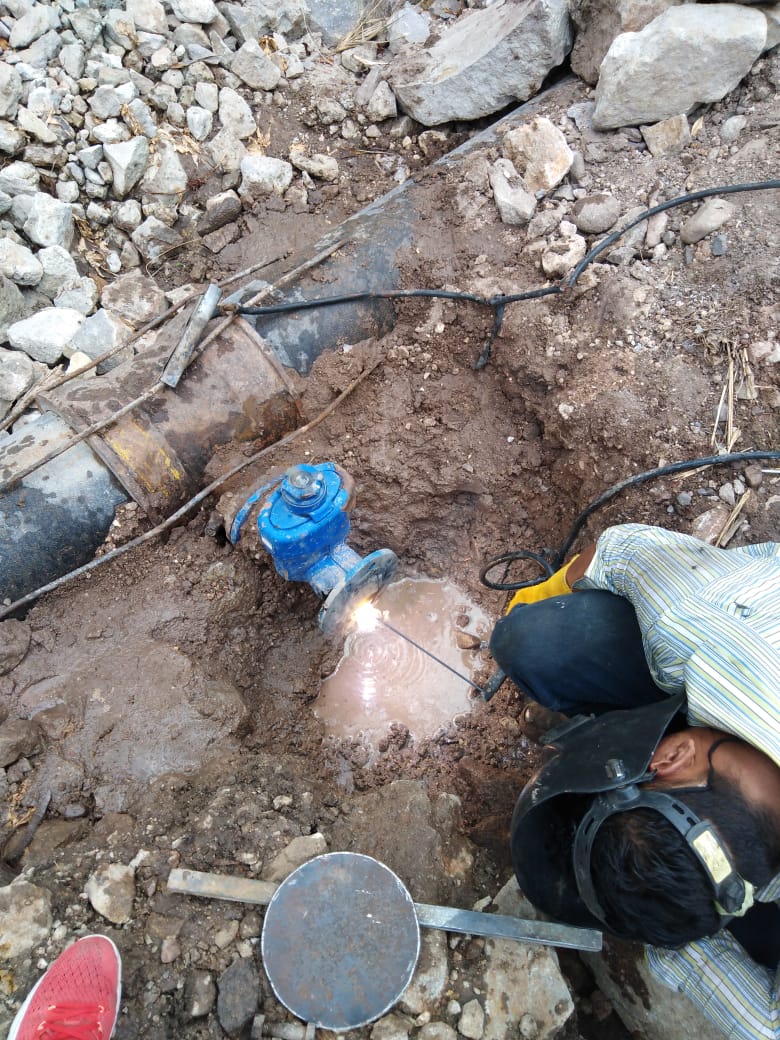 Cortan pegue clandestino de agua en la capital