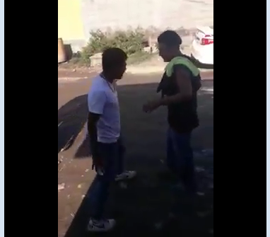 A los puños se van dos ayudantes del transporte público en Choloma (Video)