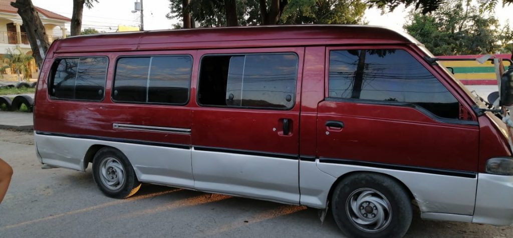 microbus abandonado.