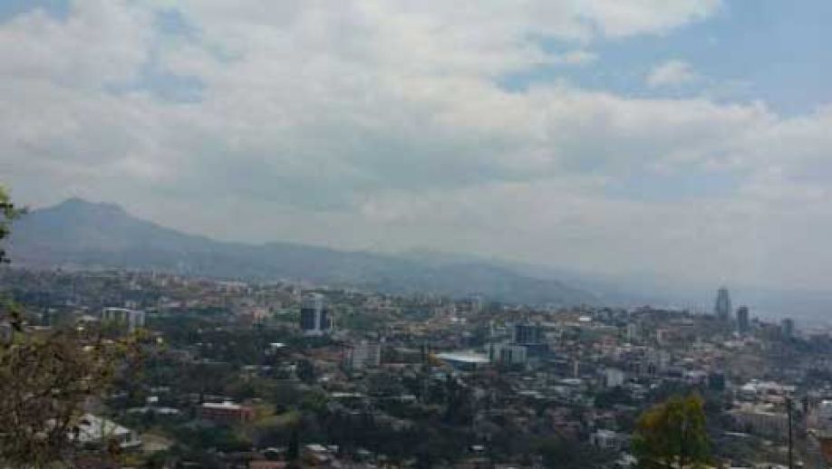 Para hoy se pronostican lluvias leves para algunas regiones del país