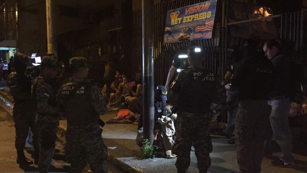 En operación Jupiter II, aseguran  bienes a ex primera dama Rosa Bonilla de Lobo