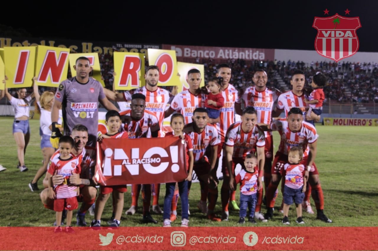 Futbolistas del Vida no entrenan por falta de pago