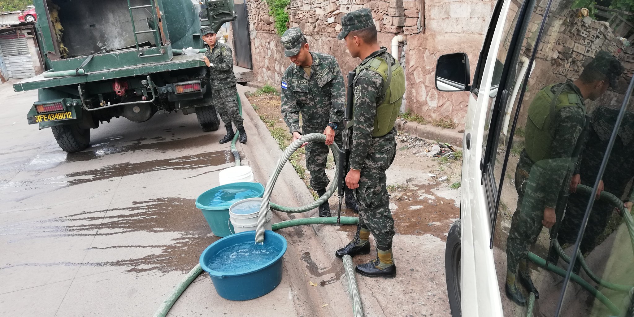 A través de cisternas: en marcha plan para distribución de agua a medio millón de personas
