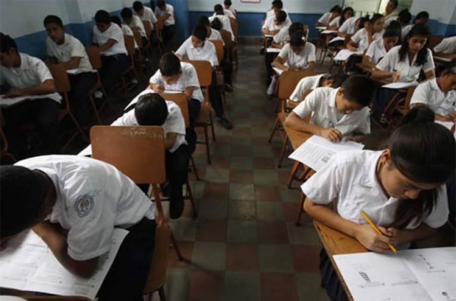 Modesto avance de sistema educativo en  rendición de cuentas y descentralización