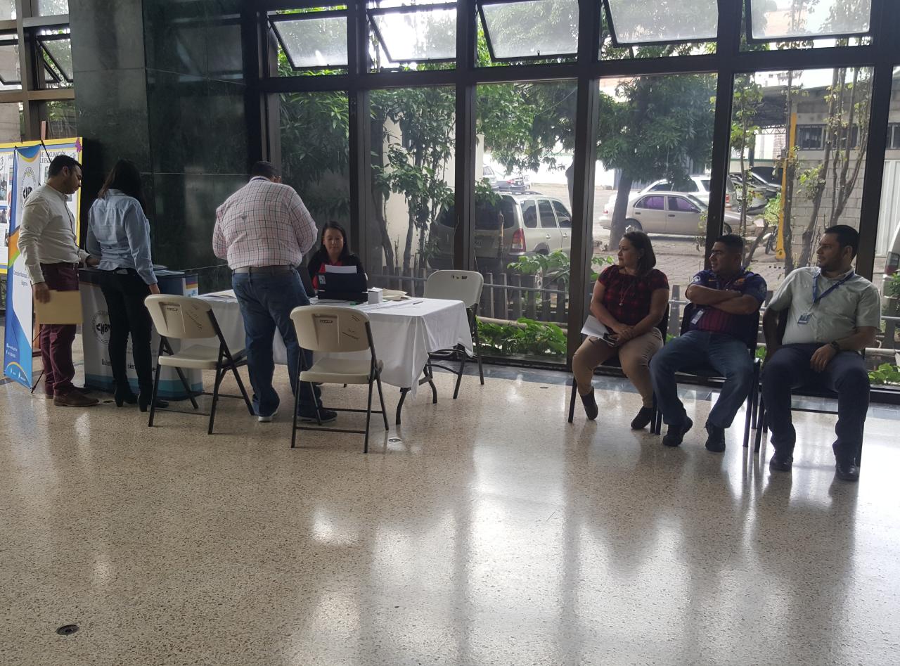 Coronavirus: empresarios y empleados podrán acordar días de cuarentena a cuenta de vacaciones