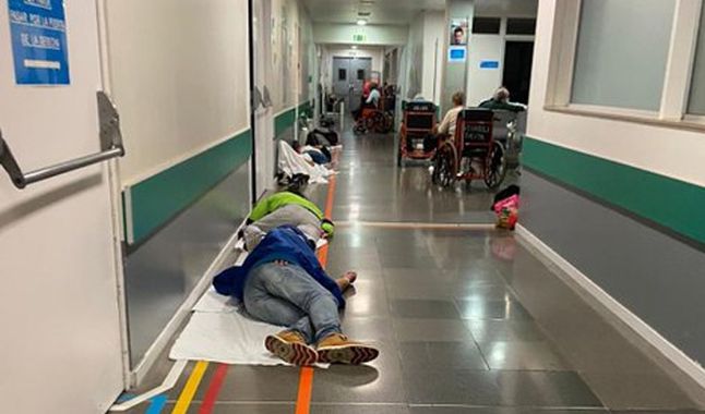 Coronavirus: El dramático vídeo de pacientes con covid-19 tirados en el piso de un hospital en España