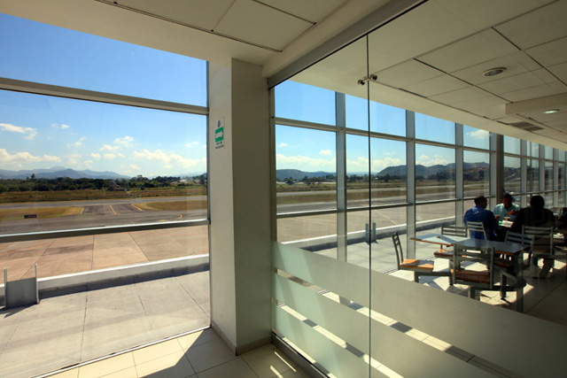 Habilitarán temporalmente todo tipo de vuelo para el retorno de hondureños al país