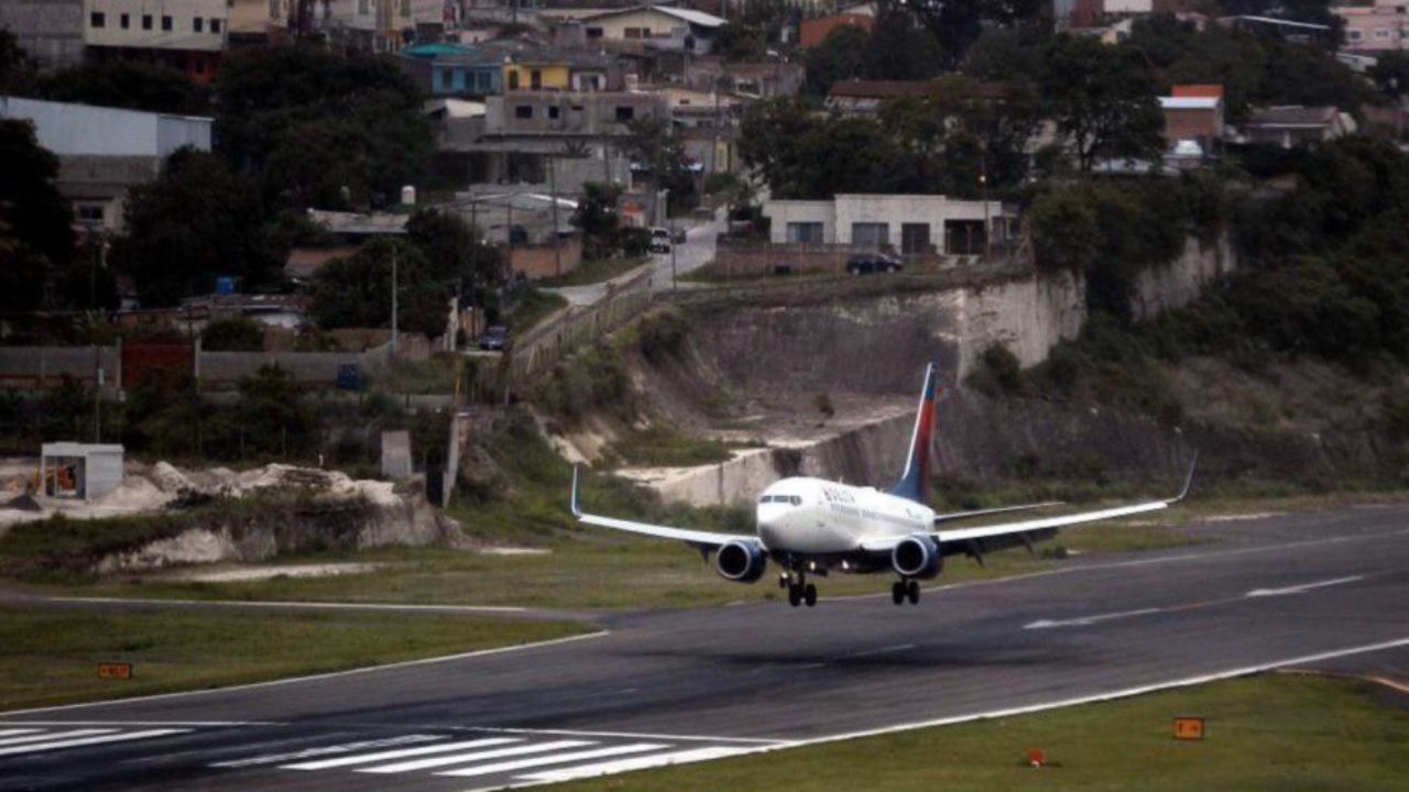 Hondureños en Estados Unidos podrán regresar a Honduras hasta el 31 de marzo