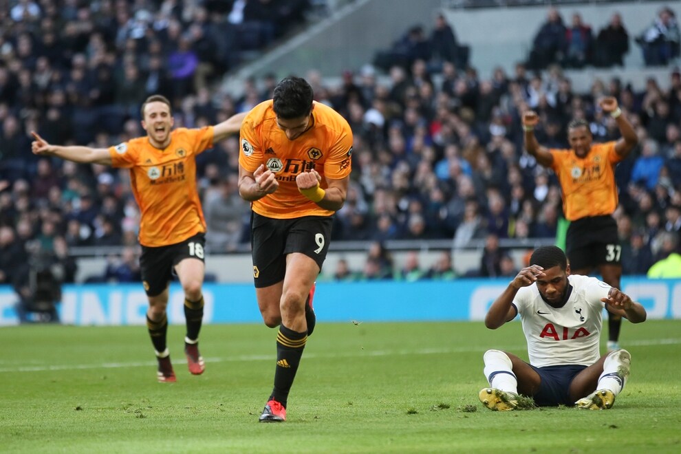Wolverhampton ganó con gol de Jiménez