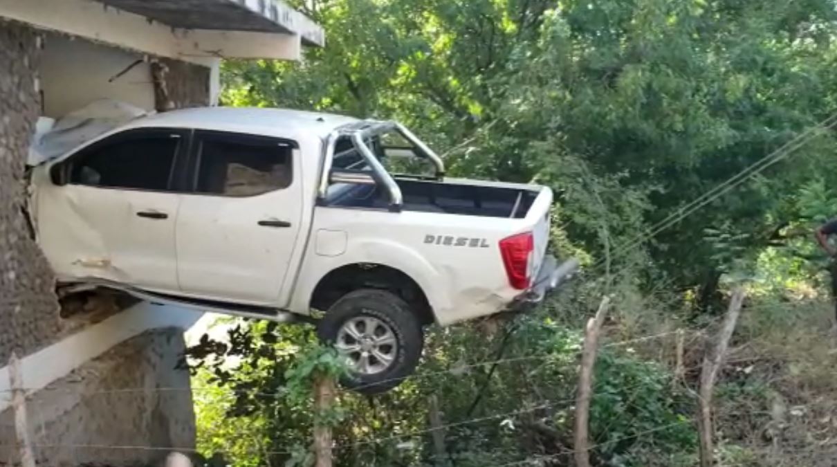 Vehículo se estrella contra una vivienda en el sur de Honduras