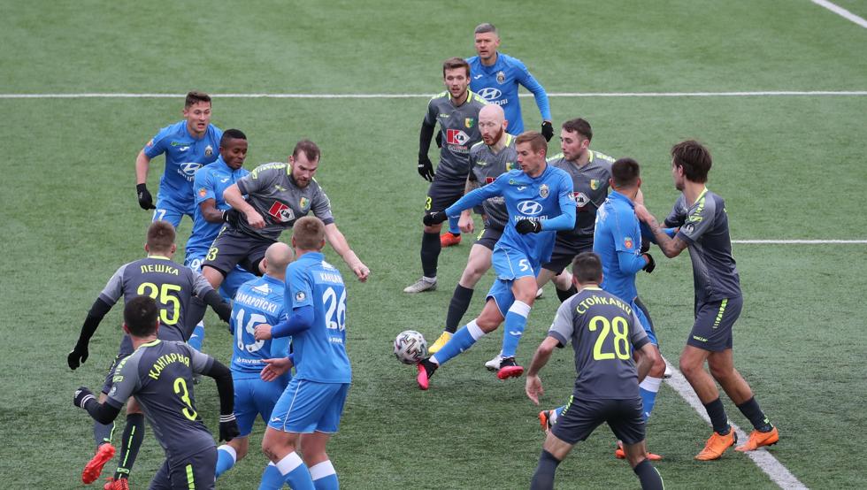 El fútbol continúa en seis países