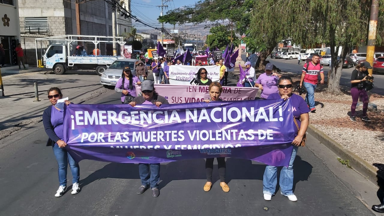 Mujeres hondureñas piden declarar emergencia por “epidemia” de feminicidios y violencia