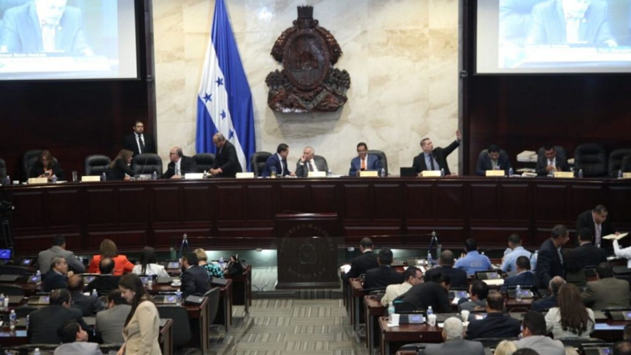 Presentan proyecto de ley para suspensión de pagos de servicios públicos durante crisis de covid-19
