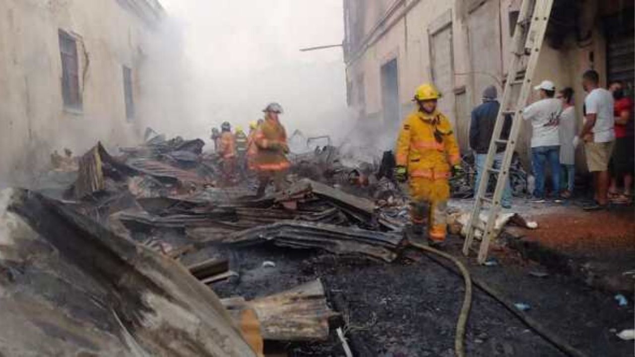 Imagen de 800 locatarios que perdieron negocios en incendio del mercado Colón, recibirán auxilio de 2 mil lempiras mensuales
