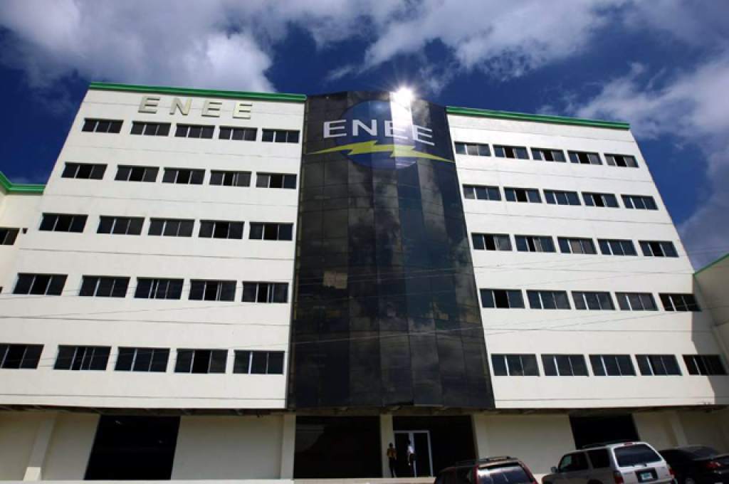 En 800 millones de lempiras se redujo flujo de la Enee por consumo en marzo