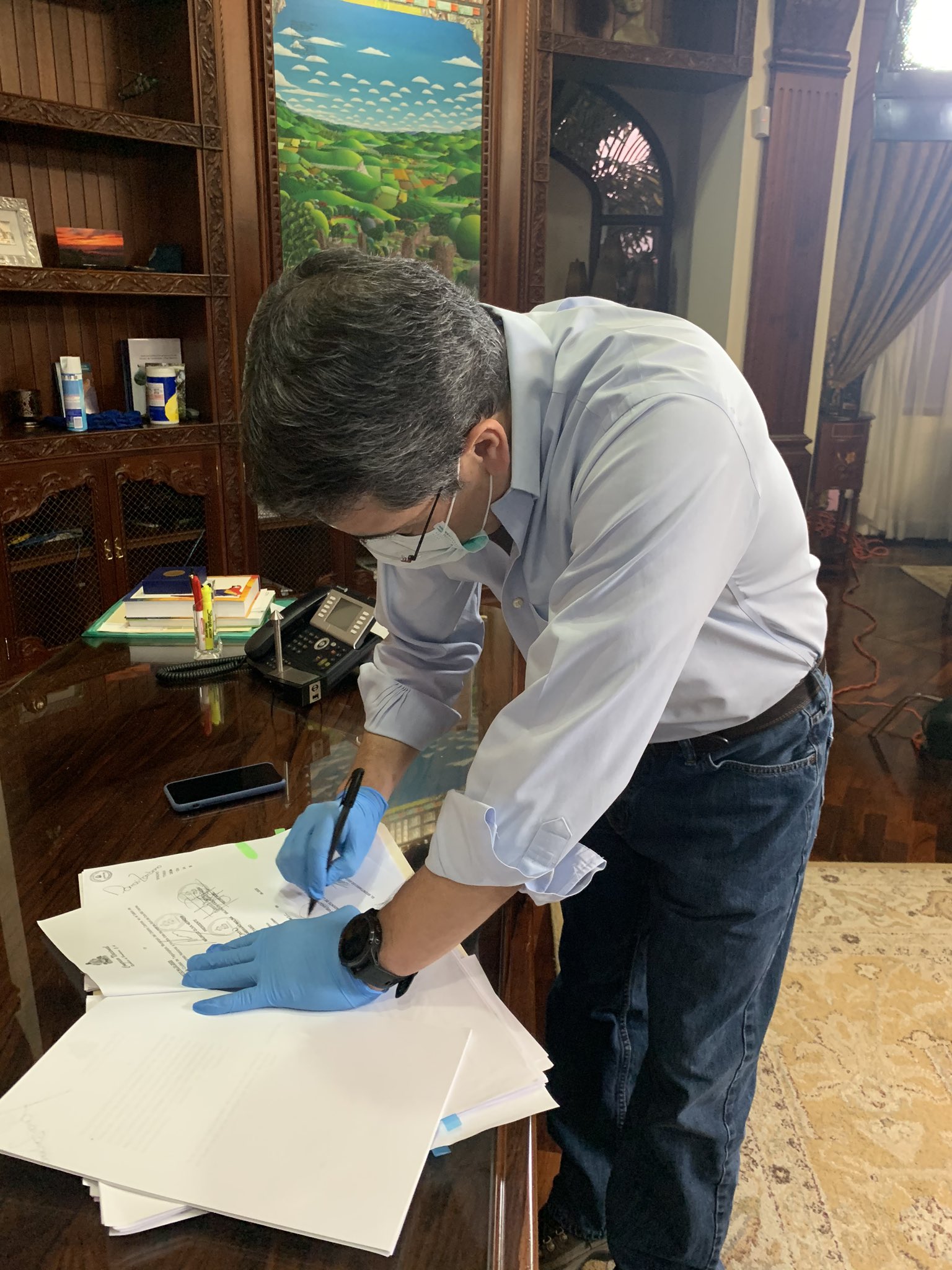 Presidente de Honduras sanciona Ley de Auxilio al sector Productivo y Trabajadores afectados por el covid-19