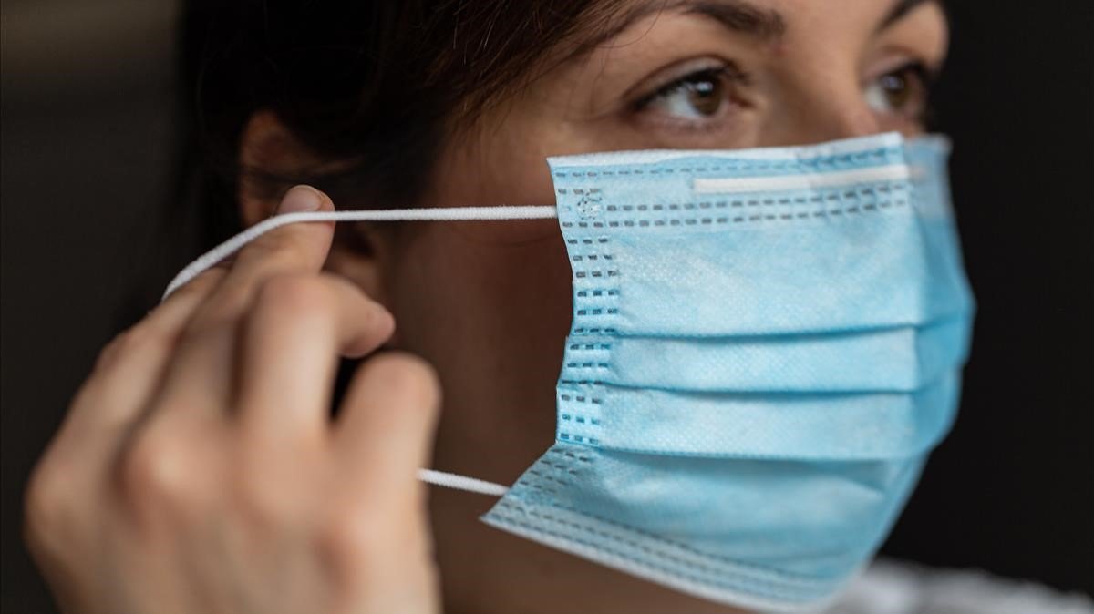 La mayoría de los hondureños utilizan mal la mascarilla para protegerse del covid-19, asegura médico
