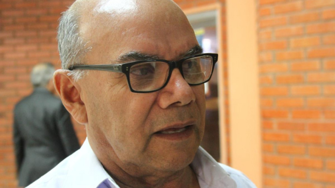 El covid-19 vino a "desnudar debilidades" de los políticos hondureños, señala analista Pablo Carías