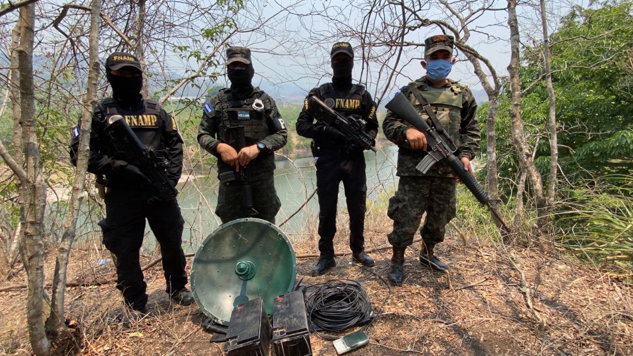 Honduras: encuentran antena clandestina de señal telefónica a pocos metros de la cárcel “El Pozo” utilizada supuestamente por una mara