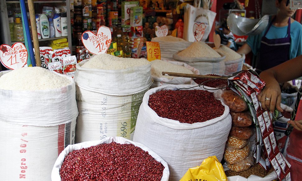 Amplían un mes el congelamiento  de precios de 30 productos de la canasta en Honduras