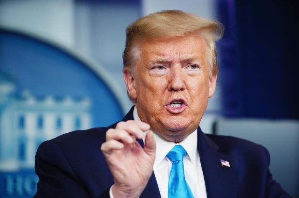 Trump suspenderá temporalmente la inmigración a Estados Unidos por el coronavirus