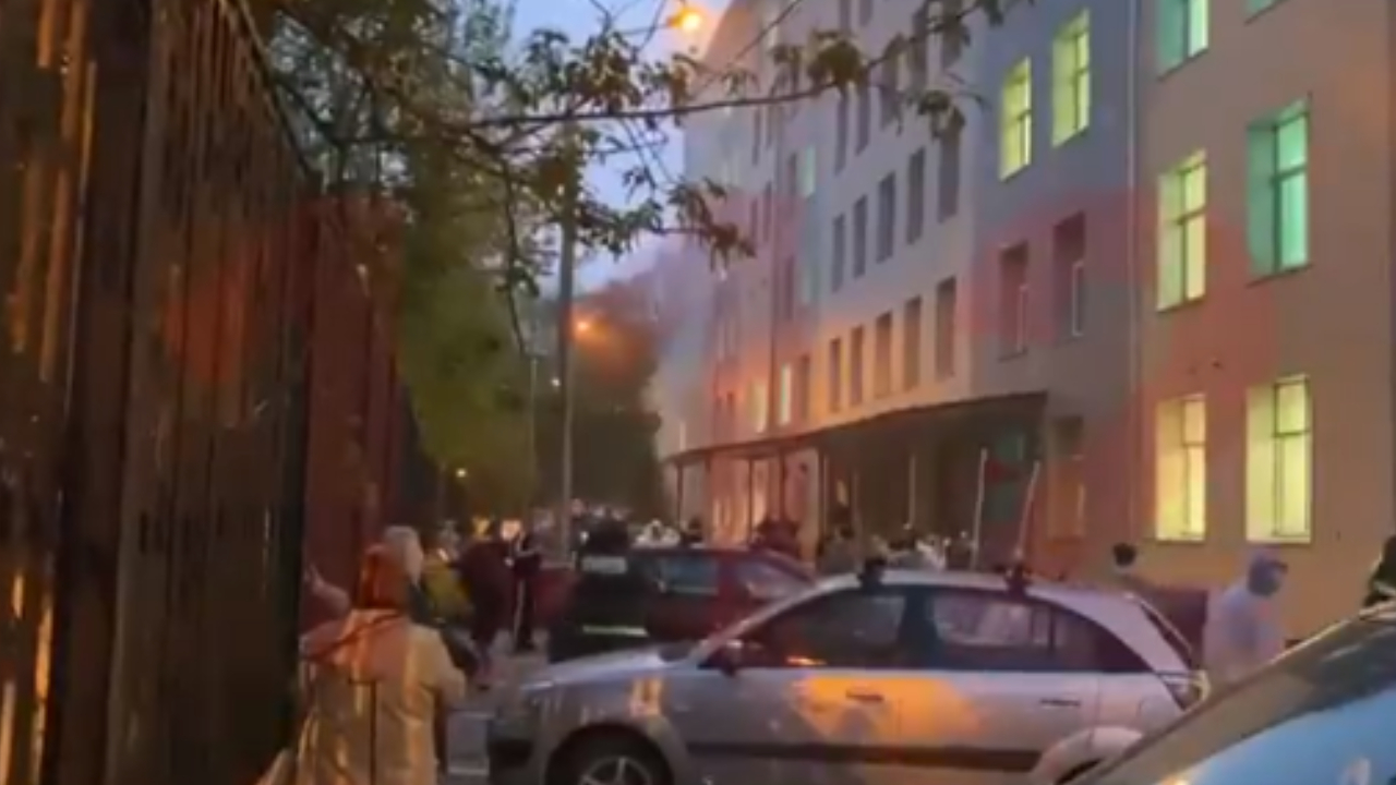 Un muerto deja incendio en uno de los hospitales para pacientes con covid-19 en Moscú