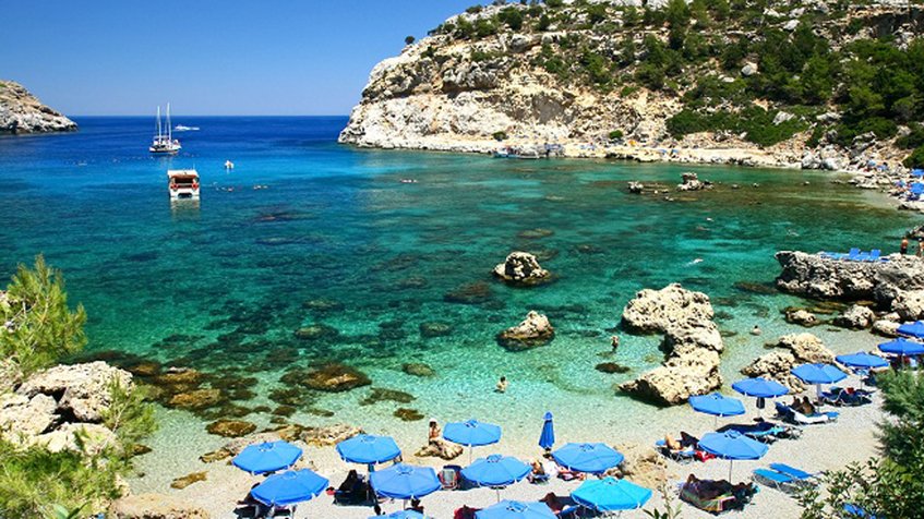 Las nuevas reglas para bañistas en Grecia tras habilitar más de 500 playas