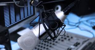 ¡En una celebración peculiar! Fieles oyentes provechan la N para hacer "un regalo a las madres en su día"