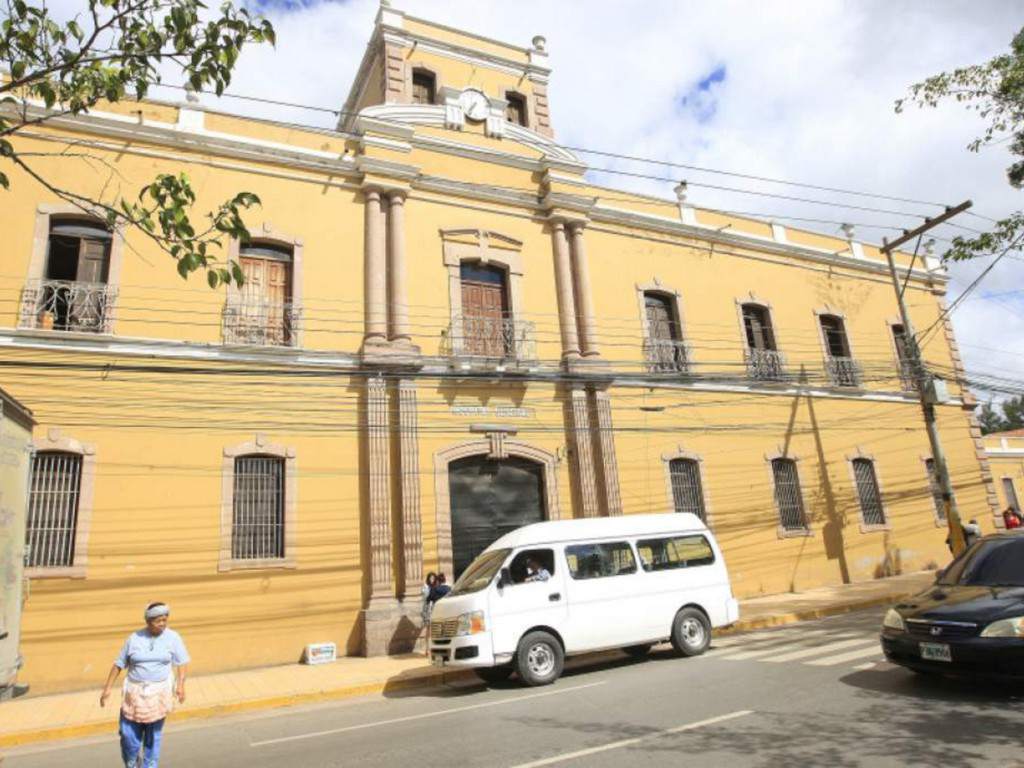 Partos de pacientes con coronavirus se atenderán en el Hospital San Felipe de Tegucigalpa