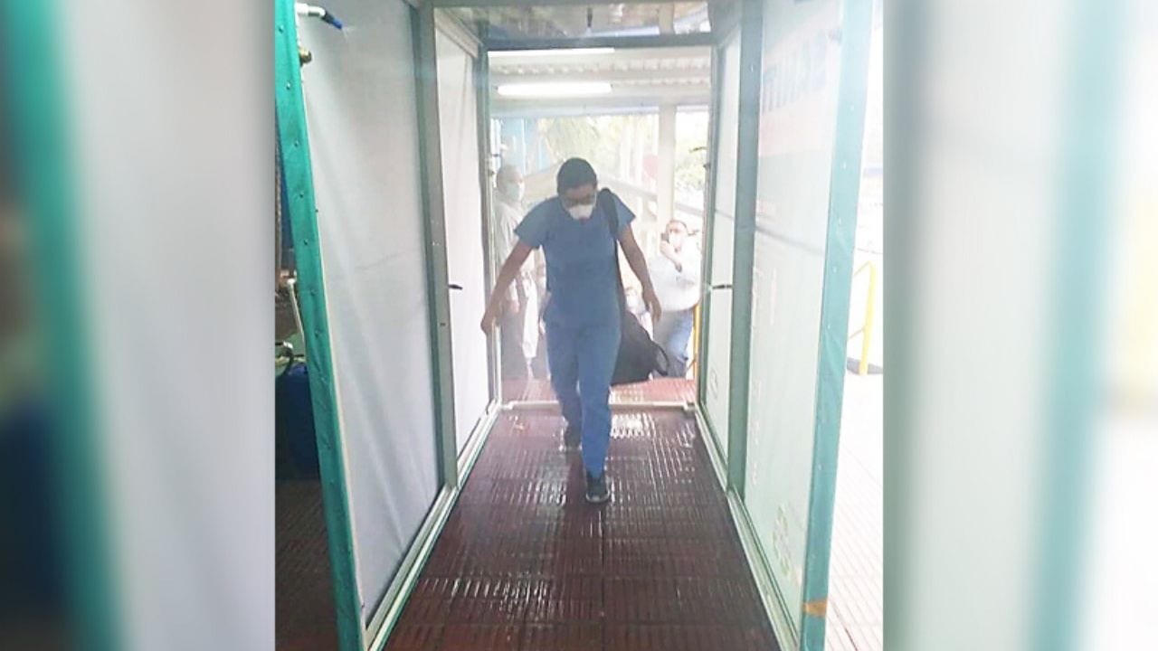 Estos son los riesgos que pueden provocar a la salud las cabinas y túneles de desinfección