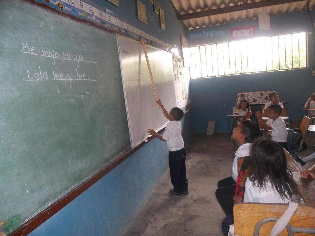 Aprueban millonario préstamo para la construcción y reparación de más de 100 escuelas del país