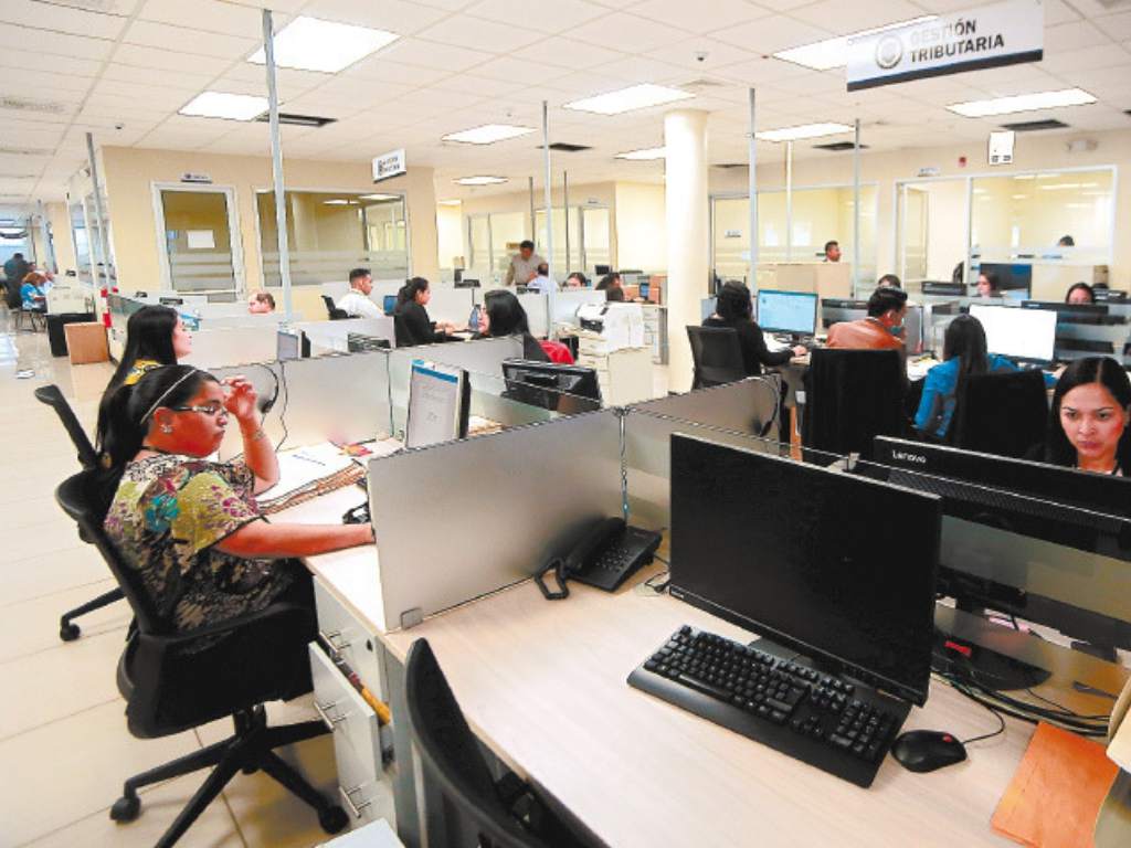 ¿Cuándo retomarán labores los empleados públicos en Honduras?