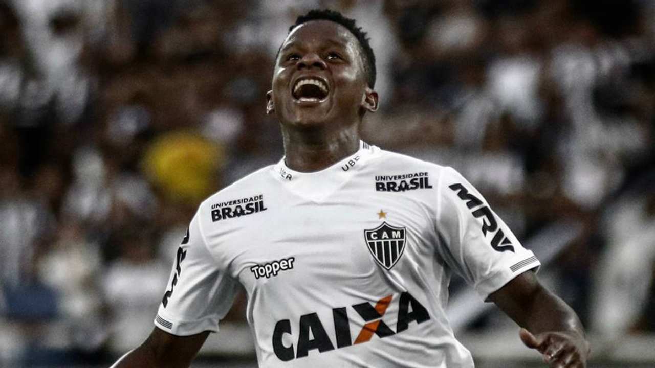 Jugador ecuatoriano sabía que tenía coronavirus y organizó tres fiestas