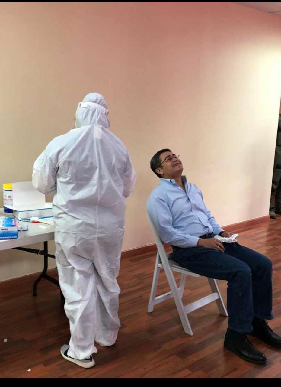 Presidente Hernández: "Siento síntomas leves y ya inicie  con el tratamiento MAIZ"